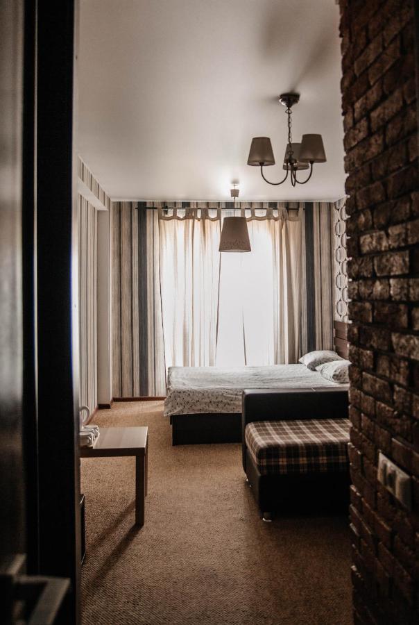 Mini-Hotel La Menska Minsk Extérieur photo