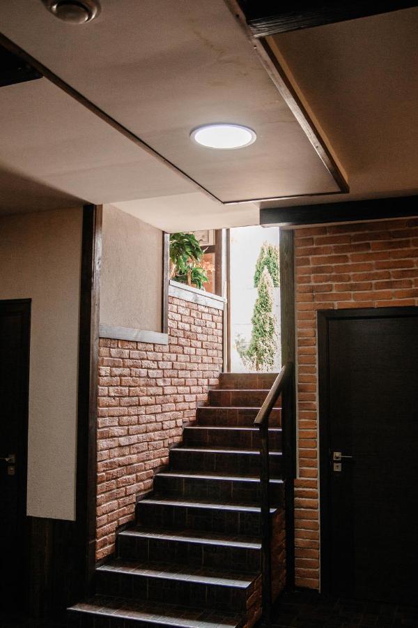 Mini-Hotel La Menska Minsk Extérieur photo
